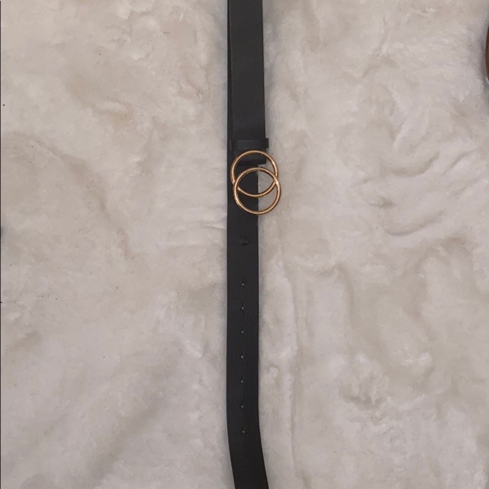Black and gold belt